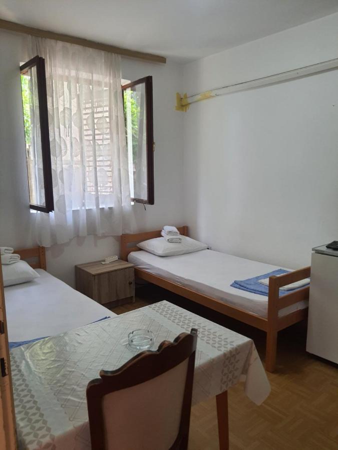 Apartments Andjus Sveti Stefan Exterior photo
